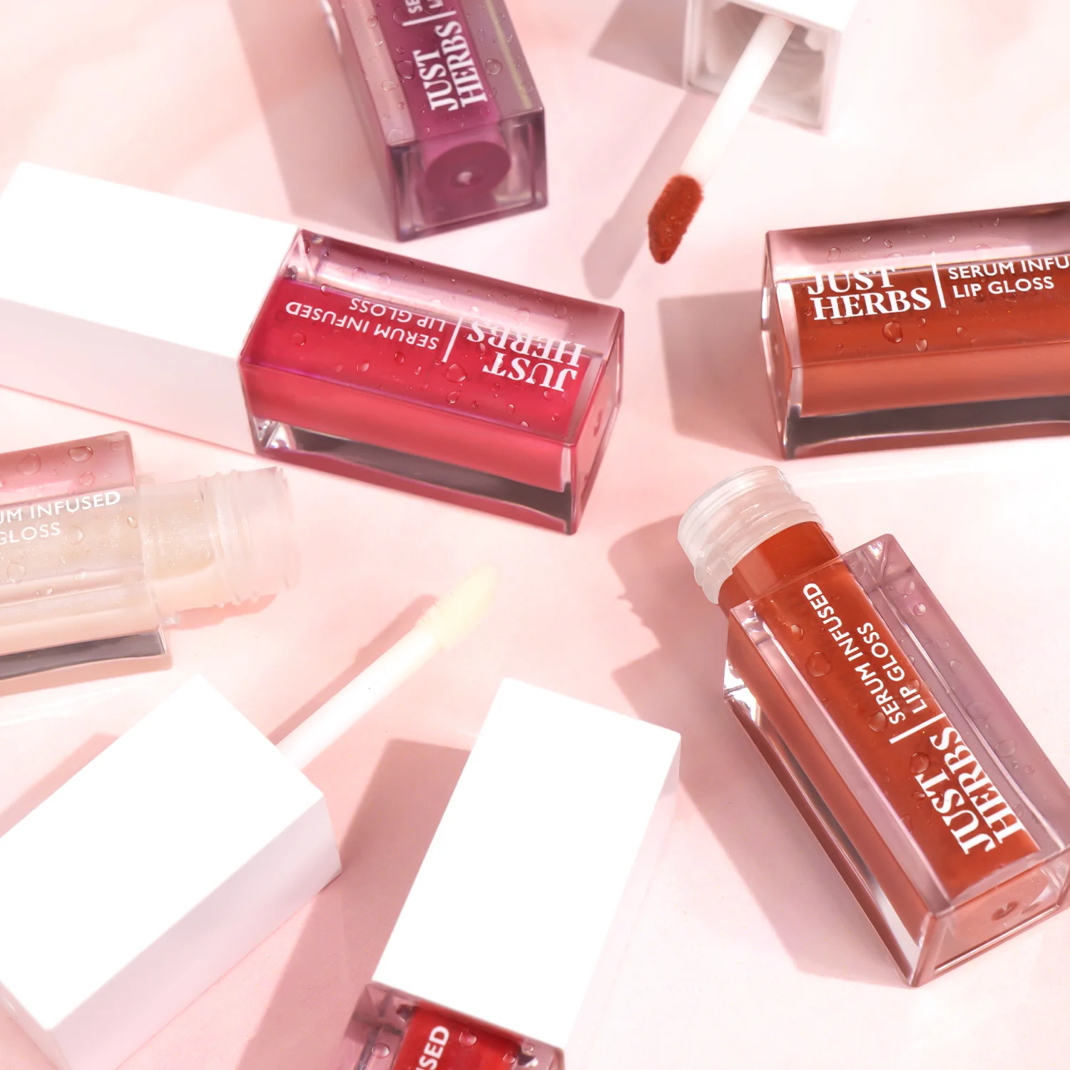 Serum-infused Lip Gloss with Mango Butter and Jojoba Oil - Image 9